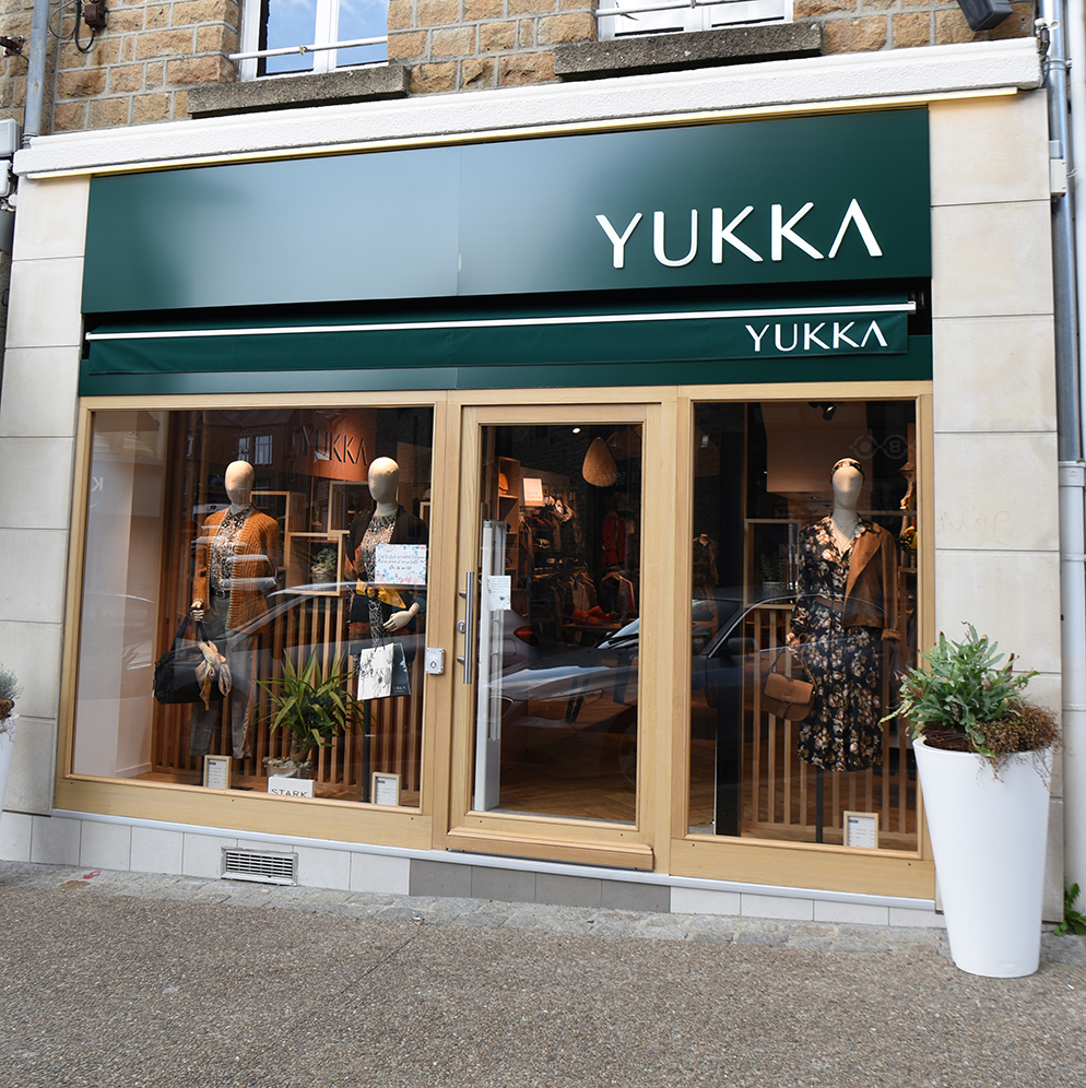 Devanture magasin Yukka